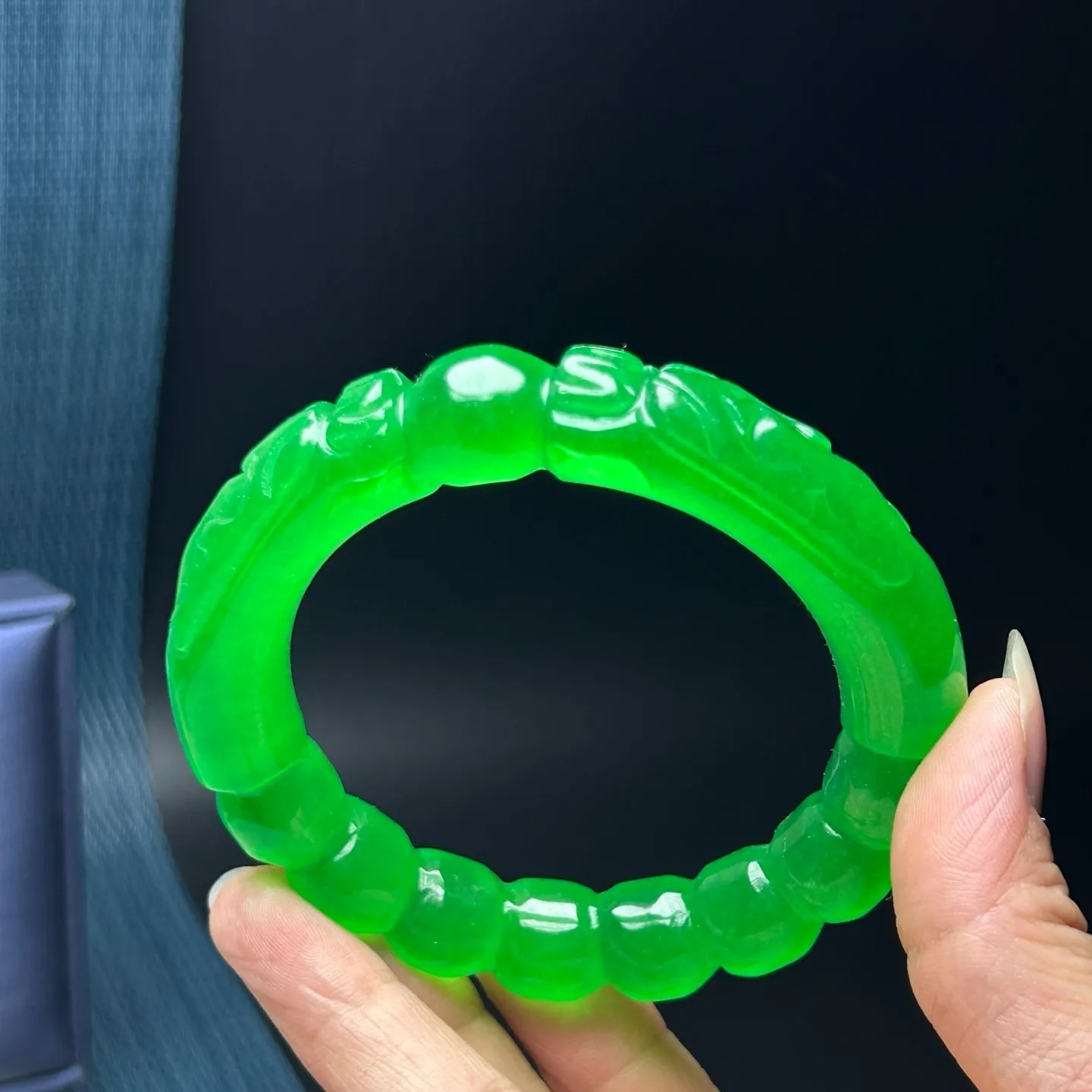 Nature ice Burmese Jade jadeite artistic carving bracelets bangle