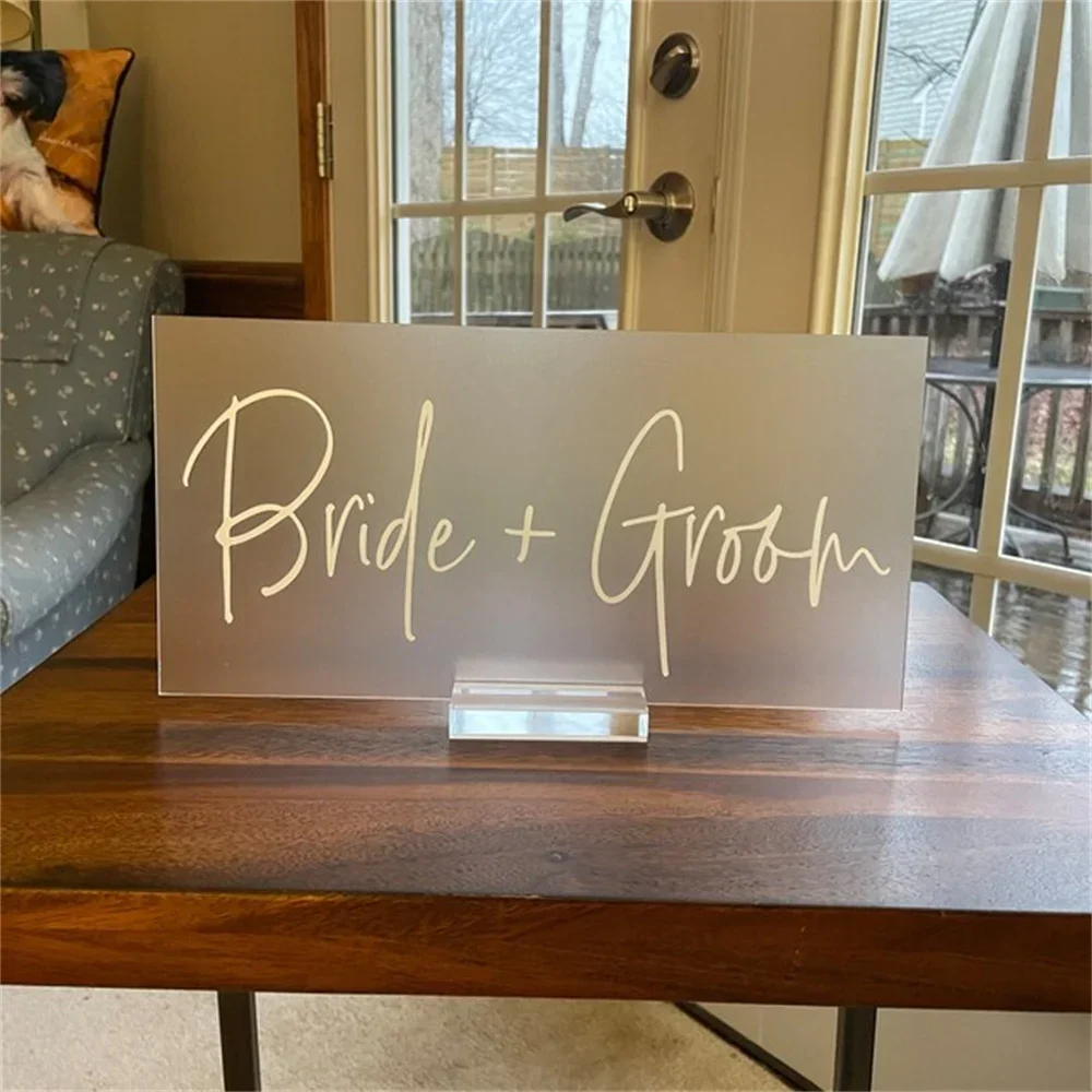Bride and Groom Mr and Mrs Table Signs, Clear Glass Look Acrylic Head Table Sign With Stand Perspex Sweetheart