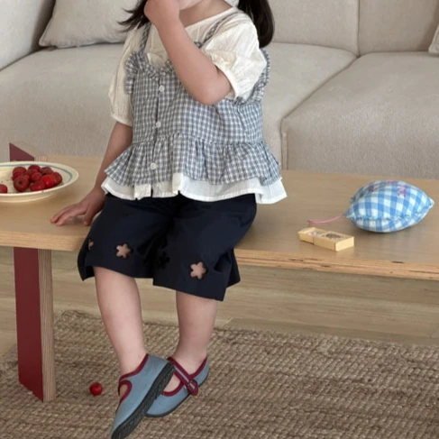 

Летний комплект для девочек: новая дизайнерская блузка с кружевными вставками, короткий рукав, широкие брюки, 3 предмета, коллекция для малышей