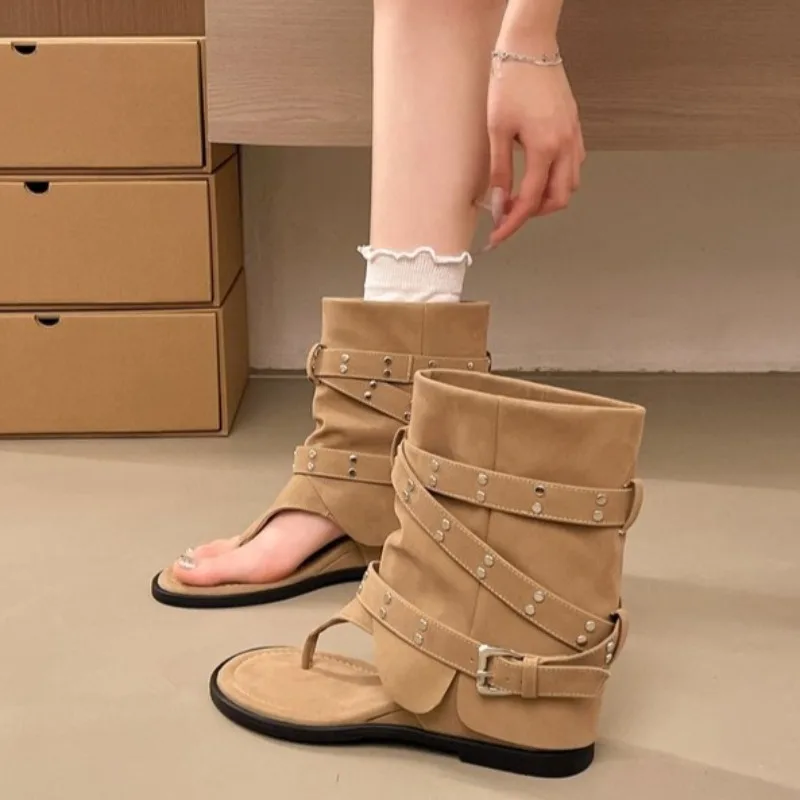 

2026 New Brand Retro Style Pinch Toe Cool Boots Hollow Out Rivet Women's Ankle Boots Square Toe Shallow Femme Short Boots