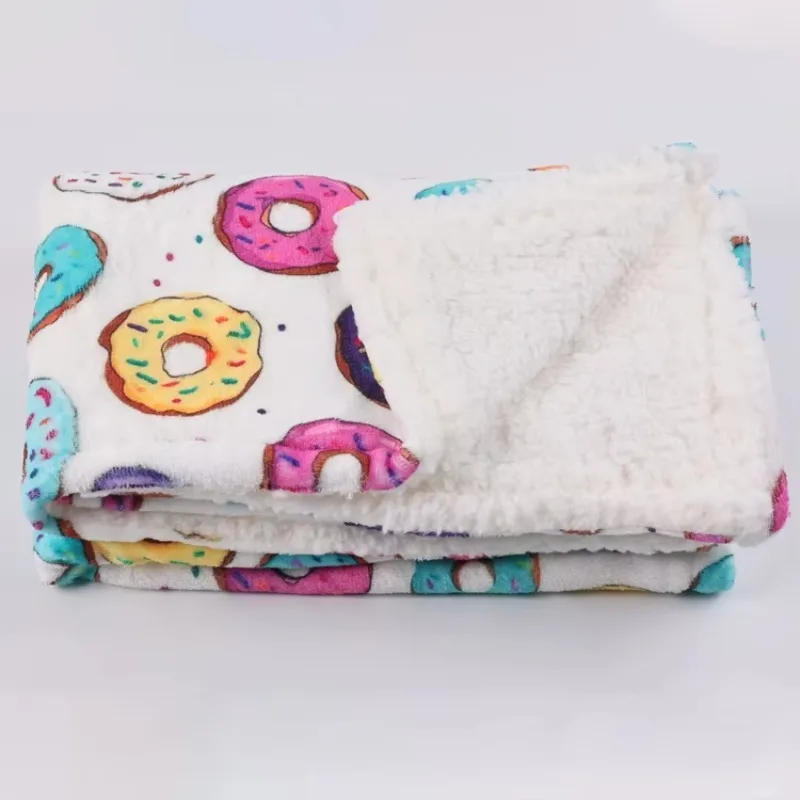 Wholesale Breathable Mesh Soft Pet Dog Blanket Custom Logo High Quality Plush Sherpa Fleece Lamb Puppy Dog Blanket view 4
