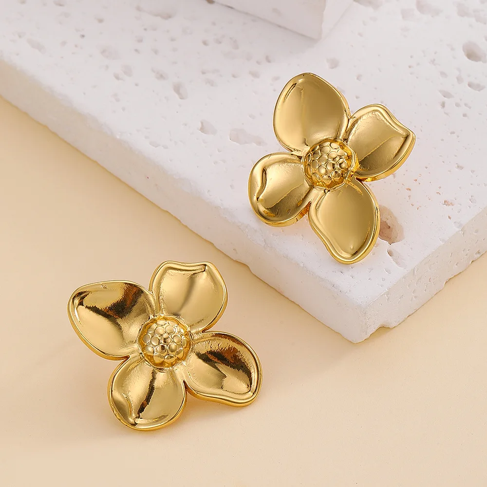 

Fashion Sweet Stainless Steel Flower Stud Earrings, Asymmetrical Four Petal Design, Sexy Style, All Seasons Jewelry