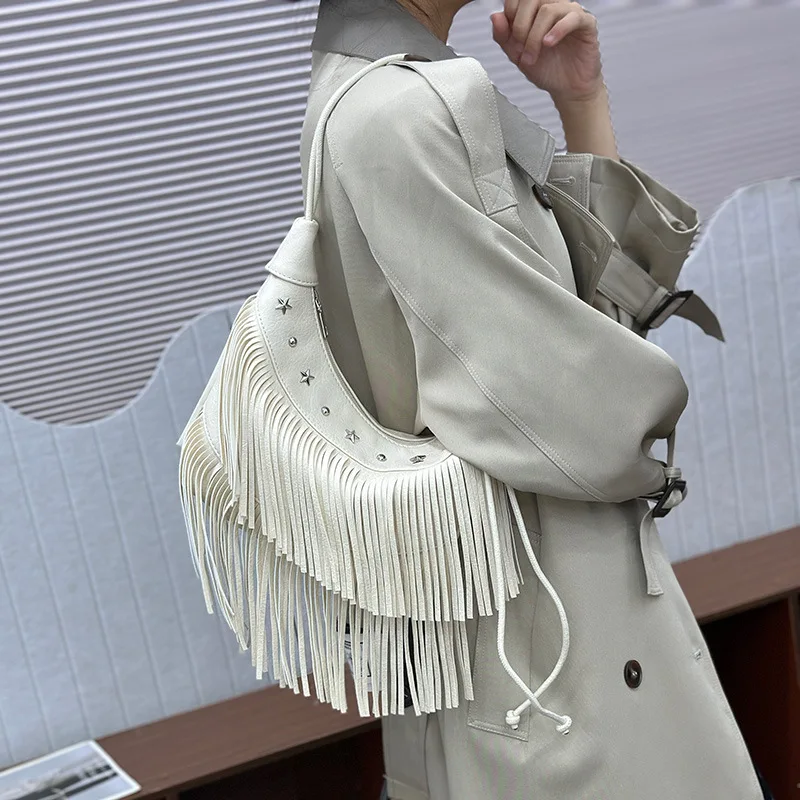 2025 new European fashion design individual and elegant rivet star women's shoulder cross-body bag with tassel bags