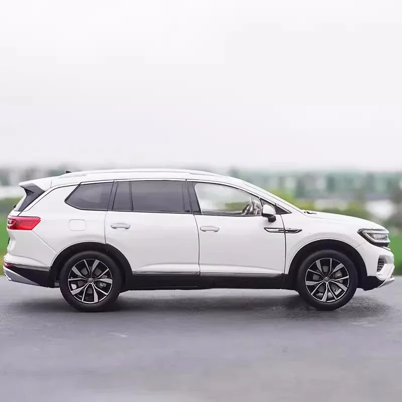 Faw 2021 Talagon Medium And Large Suv Off-road Vehicle Alloy Simulation Die-casting 1:18 Scale Car Model Home Decoration Display