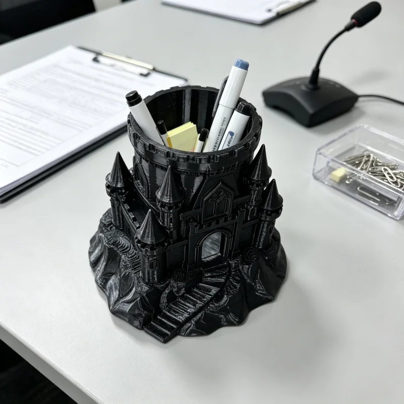 Fantasy Castle Sculpture Desktop Pen Organizer, Black Gothic Medieval Castle Pen Holder, Made of Petg Matte Plastic with Unique Handmade Texture, Multifunctional Stationery Storage Container, Desktop Organizer for Office Supplies and Student Stationery, Creates a Dark Fantasy Desktop Style, Home Study Office Desk Decoration, Unique Fantasy-Themed Gift