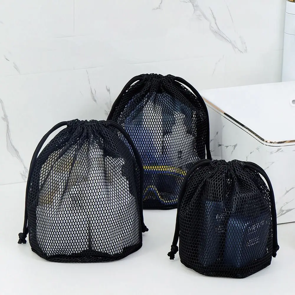 

Модная косметичка цвета дофамина, сетчатая сумка для хранения большой емкости, дышащая сумка для ленивых туалетных принадлежностей на шнурке