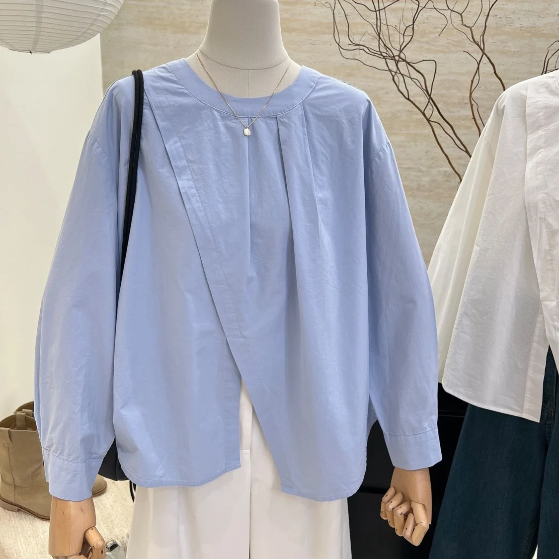 

Женская футболка больших размеров (до 300 фунтов) с круглым вырезом в корейском стиле, универсальный дизайн, студенческая мода, осенний сезон, повседневная внутренняя одежда