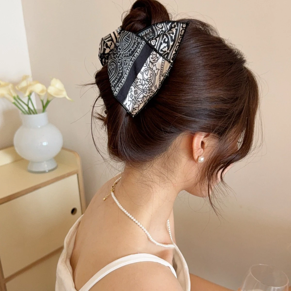 

1pc vintage cashew flower high-end triangle grab clip new shark clip,retro square scarf scrunchie headband hairpin