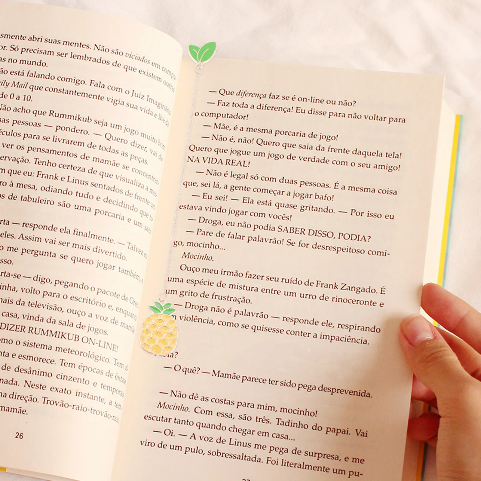 

1Set Metal Bookmarks Alloy Bookmark Fruit Design Creative Reading Page Marker Student Gifts Book Pendant