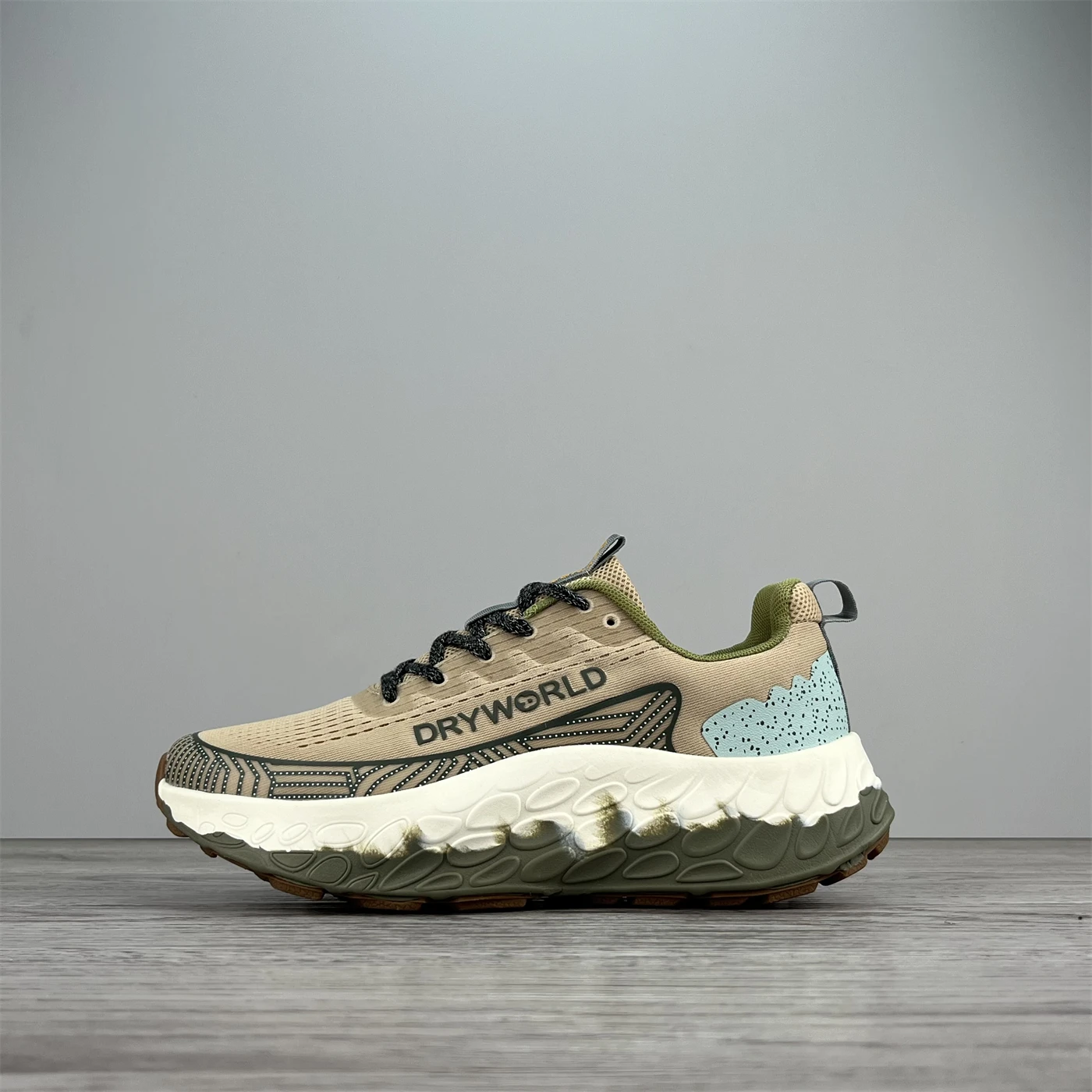 

New 2025 Summer Essential Unisex Walking Shoes Sneakers Running Shoes Lightweight Breathable Mens Sneakers