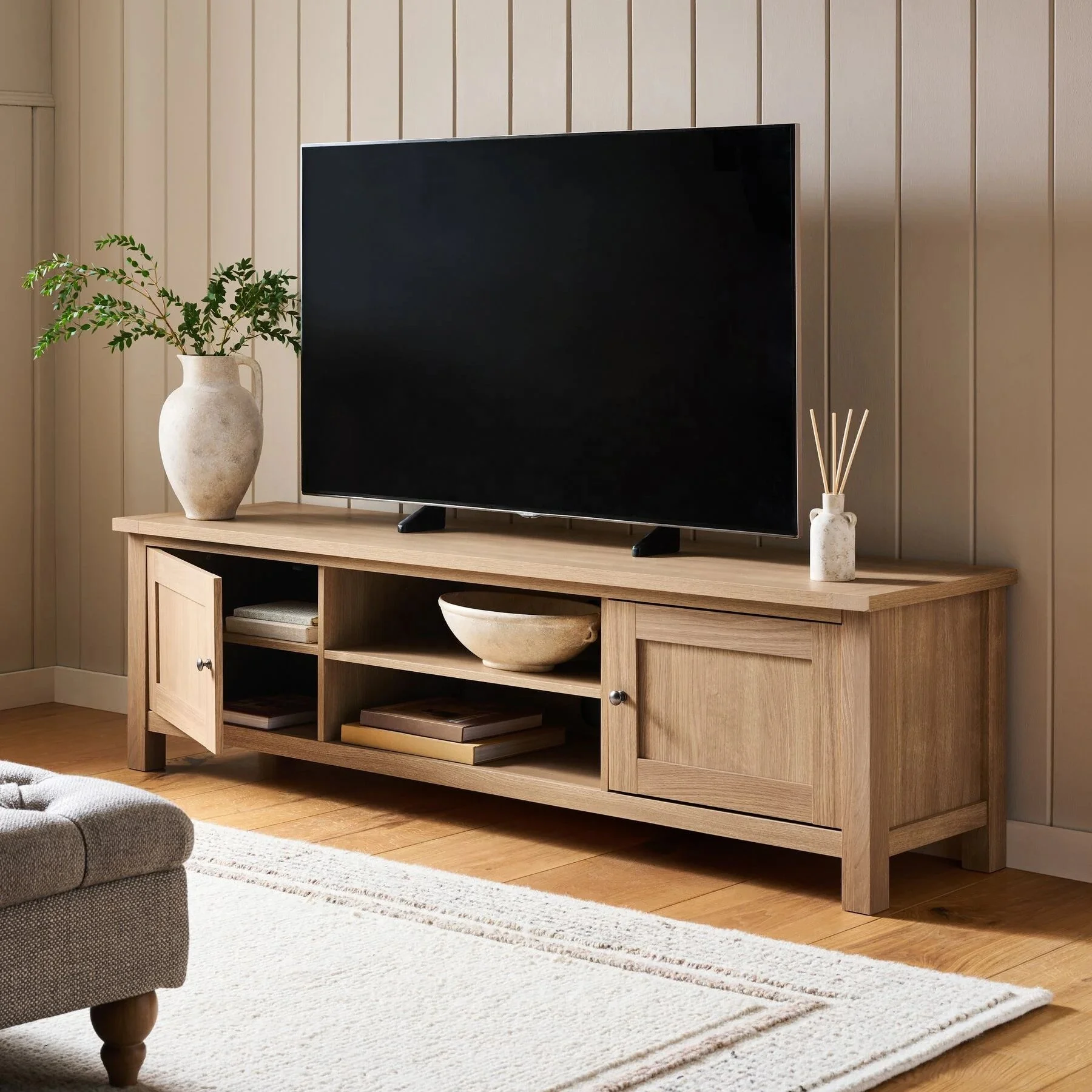 Custom Modern Style Chest Of Drawer TV Cabinet With Open Shelf Solid Wood Shaker Design Lacquered Sideboard Entrance Cabinet