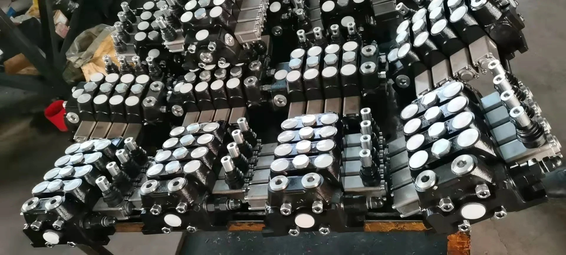 DCV60-65 pressão elevada poço mina equipamento de perfuração andando confluência hidráulica multidirecional grupo de válvula de reversão