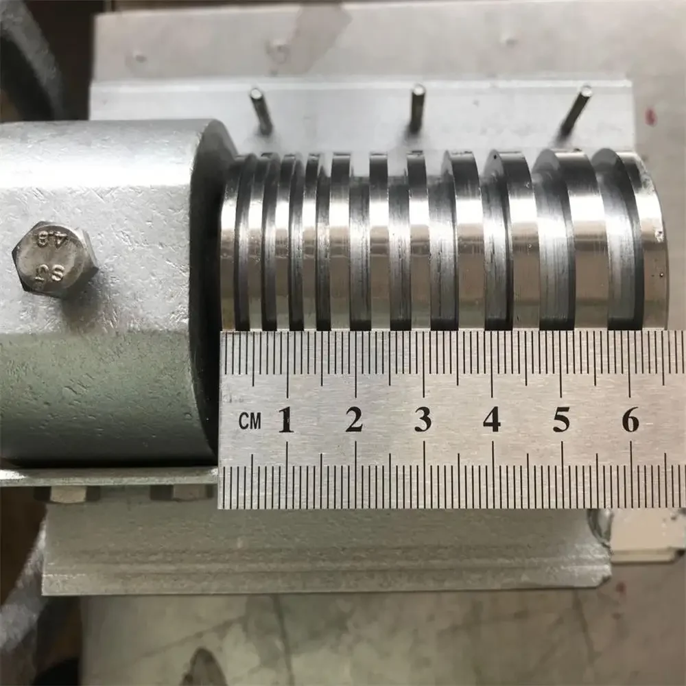 Macchina da disegno manuale per taglio aperto con strisce di bambù commerciale