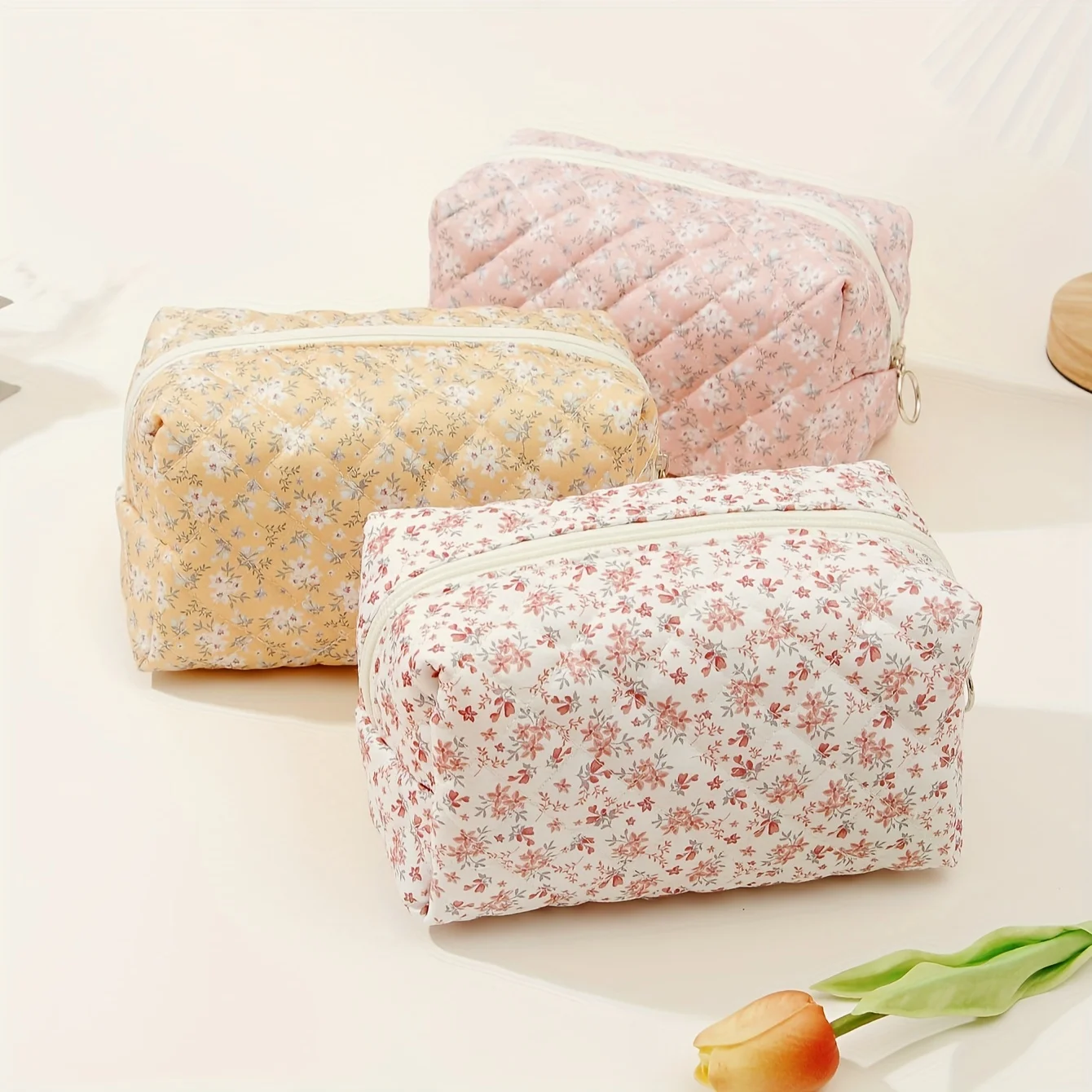 Makeup Bag Cosmetic Bag for Women,Large Capacity Floral Cosmetic Bag Makeup Bags Women Travel Accessories