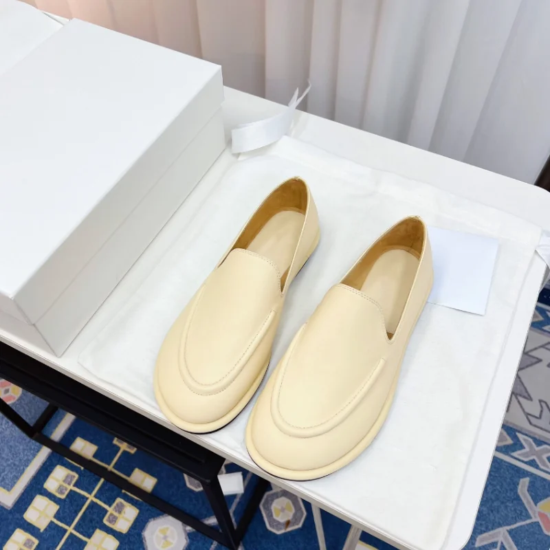 Genuine leather round toe comfortable and soft flat sole single shoes, casual and simple walking and driving loafers for women