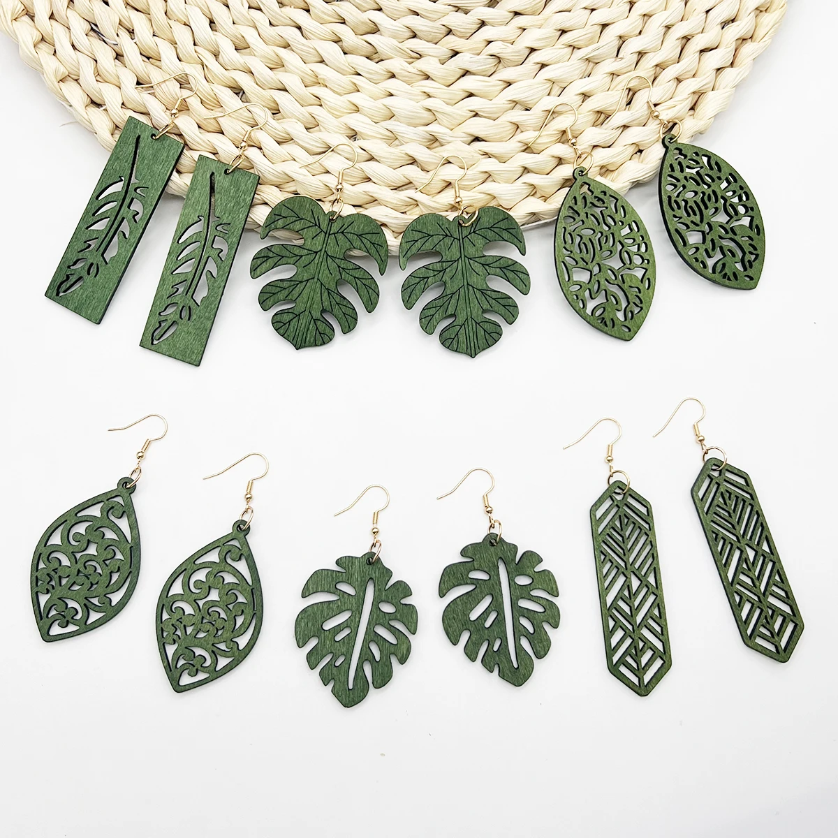 6 Pairs/Set of Green Cut Out Personalized Geometric Wood Earrings, Bohemian Creative Versatile Holiday Style Wood Earrings, Simp