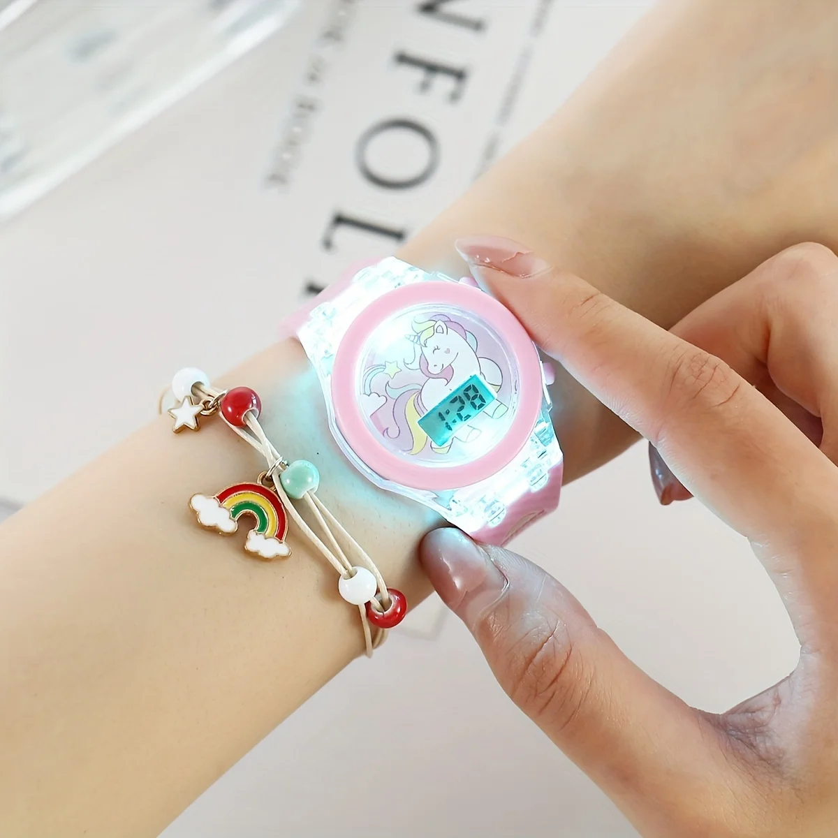 Cartoon Electronic Watch For Boys And Girls, Luminous Watch School Supplies, Ideal choice for Gifts