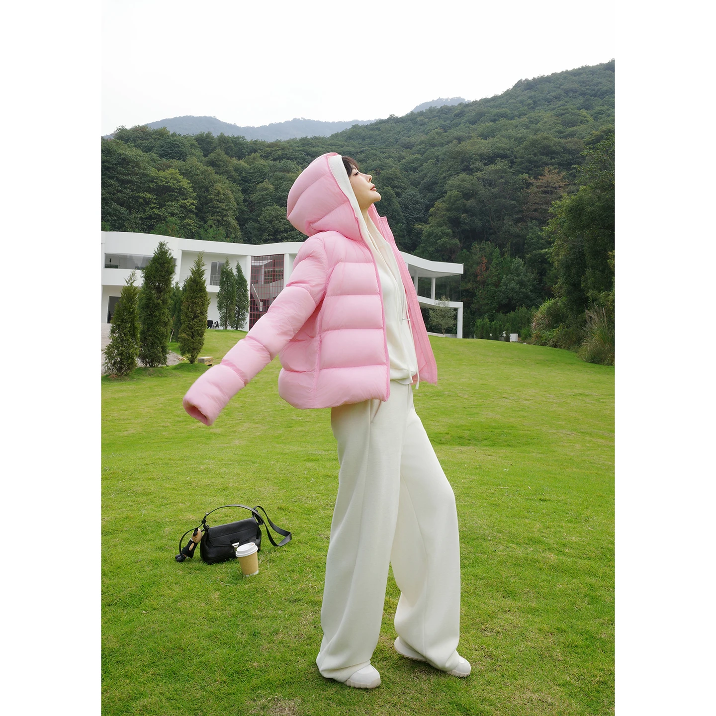 

ort Puffer Jaet Women's White Goose down Coat Warm Hooded Fem Faionable mat Sle Cotton Fabric Zipper Closure