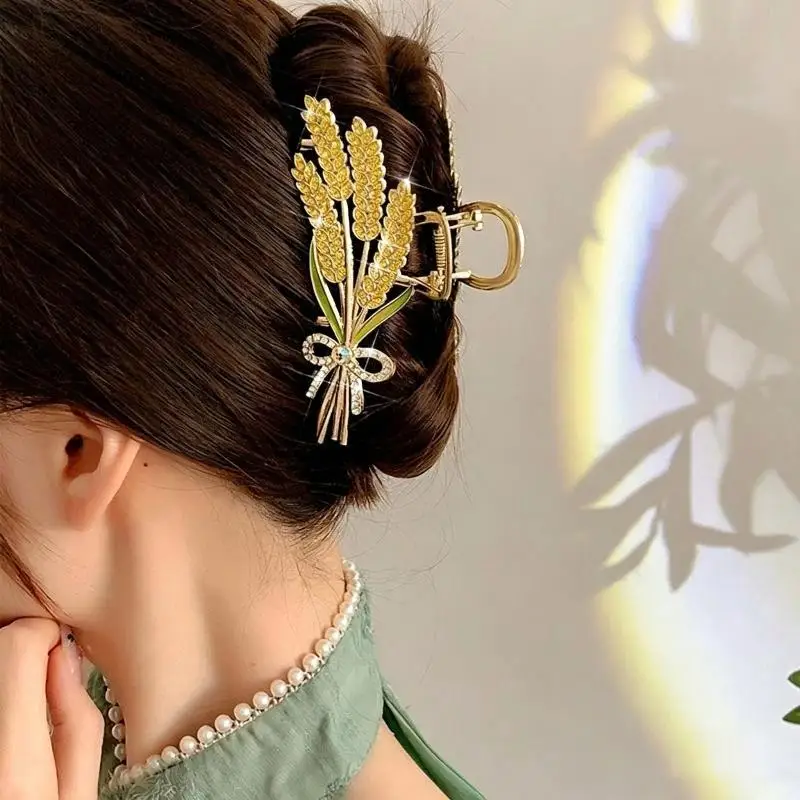 Haarklammer im Weizenähren-Design mit glänzenden Strasssteinen, starker Halt für den täglichen Gebrauch, Partys, Hochzeiten und formelle Anlässe. – Detail 1