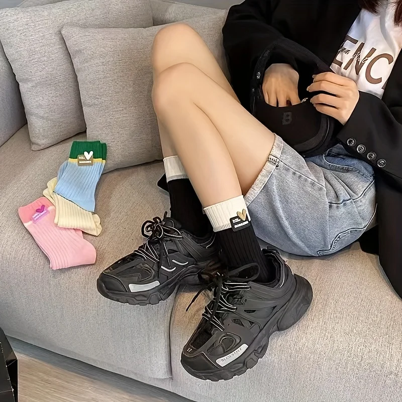 4 أزواج من جوارب الدوبامين النسائية بنمط قلب - جوارب كاحل مضلعة ناعمة قابلة للتنفس، ألوان باستيل وزاهية