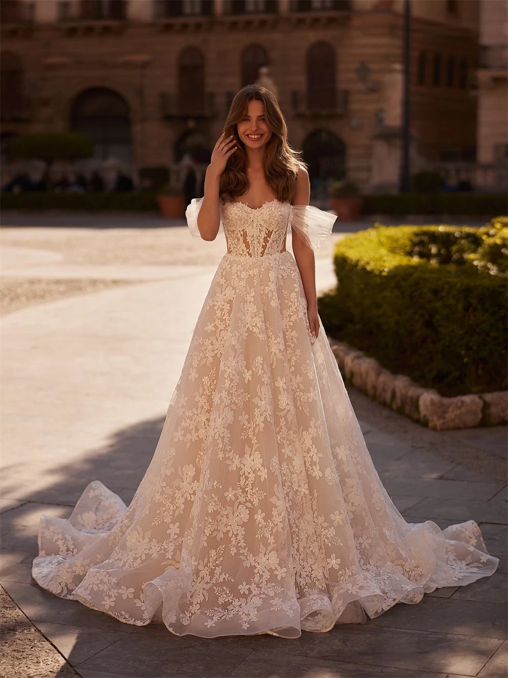 

Customized Simple beigOrganza Evening Dress Elegant Sweetheart Off the Shoulder Wedding Dress Soft A-Line Court Train Prom Dress