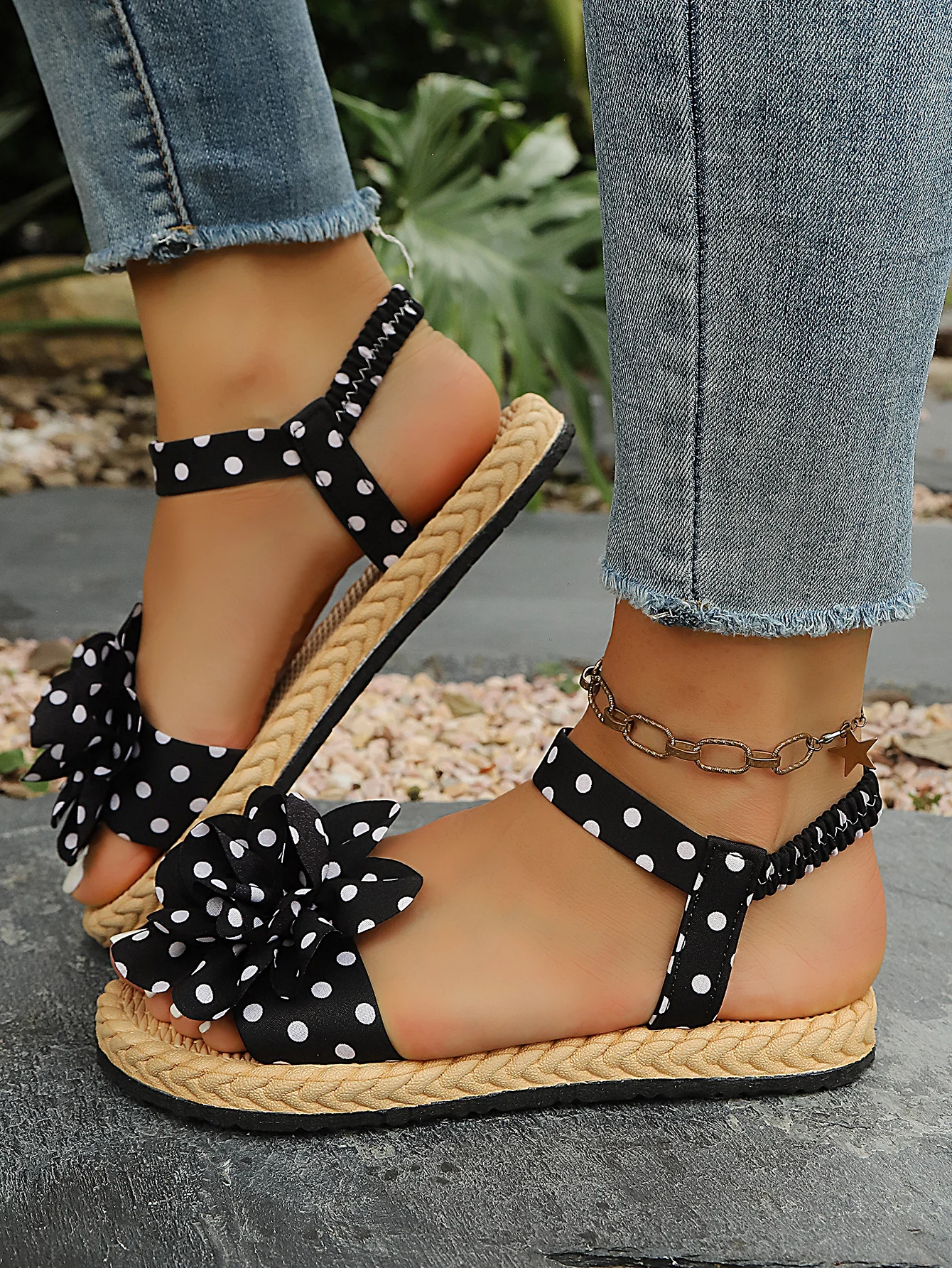 Flache Sandalen zum Hineinschlüpfen mit Schleife, Polka-Dot-Muster, weicher Boden, bequeme flache Schuhe für den Strandurlaub, Damen-Freizeitschuhe – Detail 3