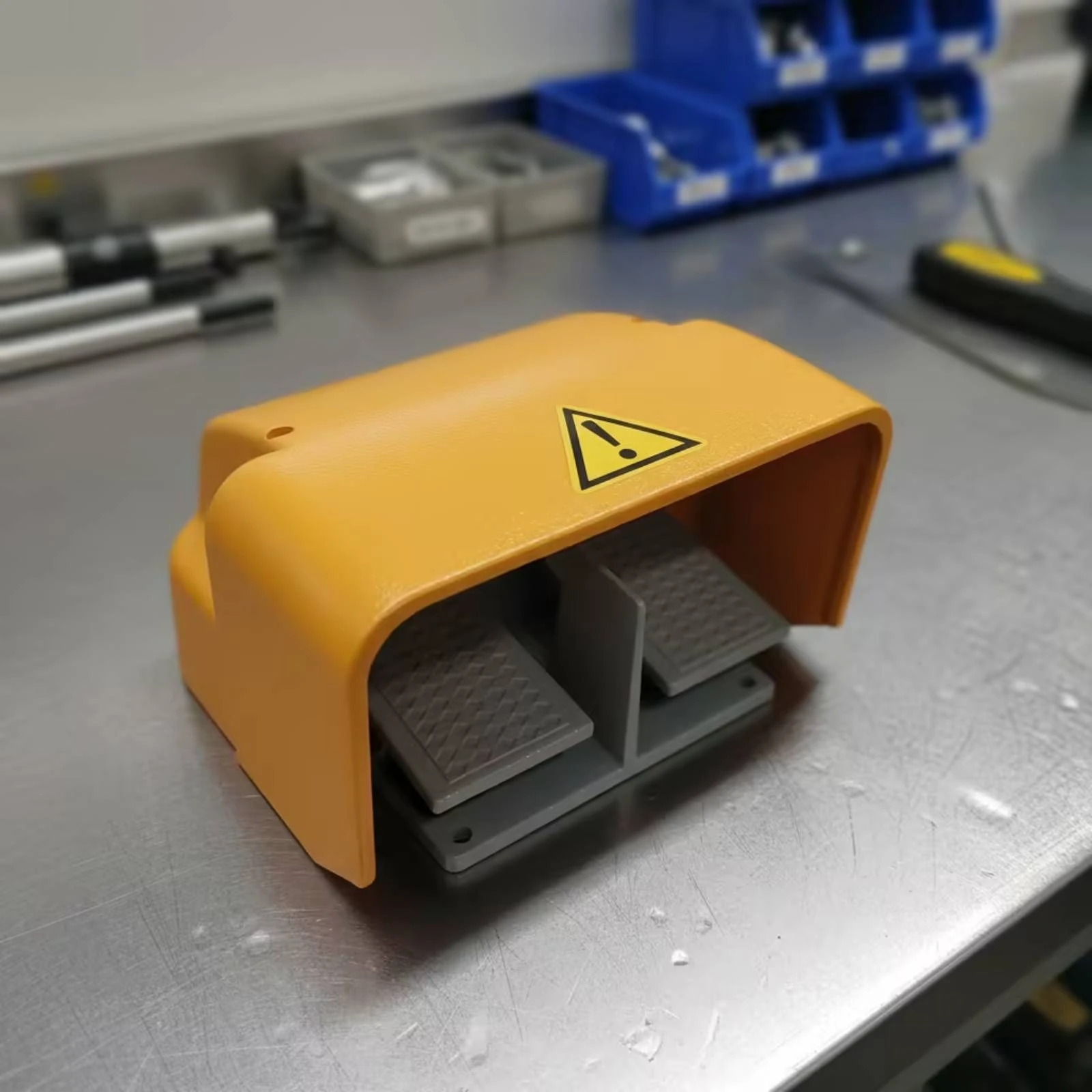 Dual Foot Pedal Switch Rugged Foot Pedal Controller Momentary Action Flame-Retardant for Machinery Operators, Bending Machines
