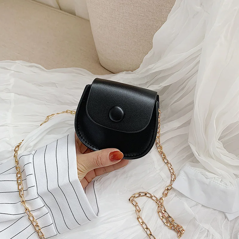 Minimalist Mini Crossbody Bags for Women's, Gold Chain Strap, Tiny Flap Shoulder Purse, Fashion Pouch for Daily Casual Matching