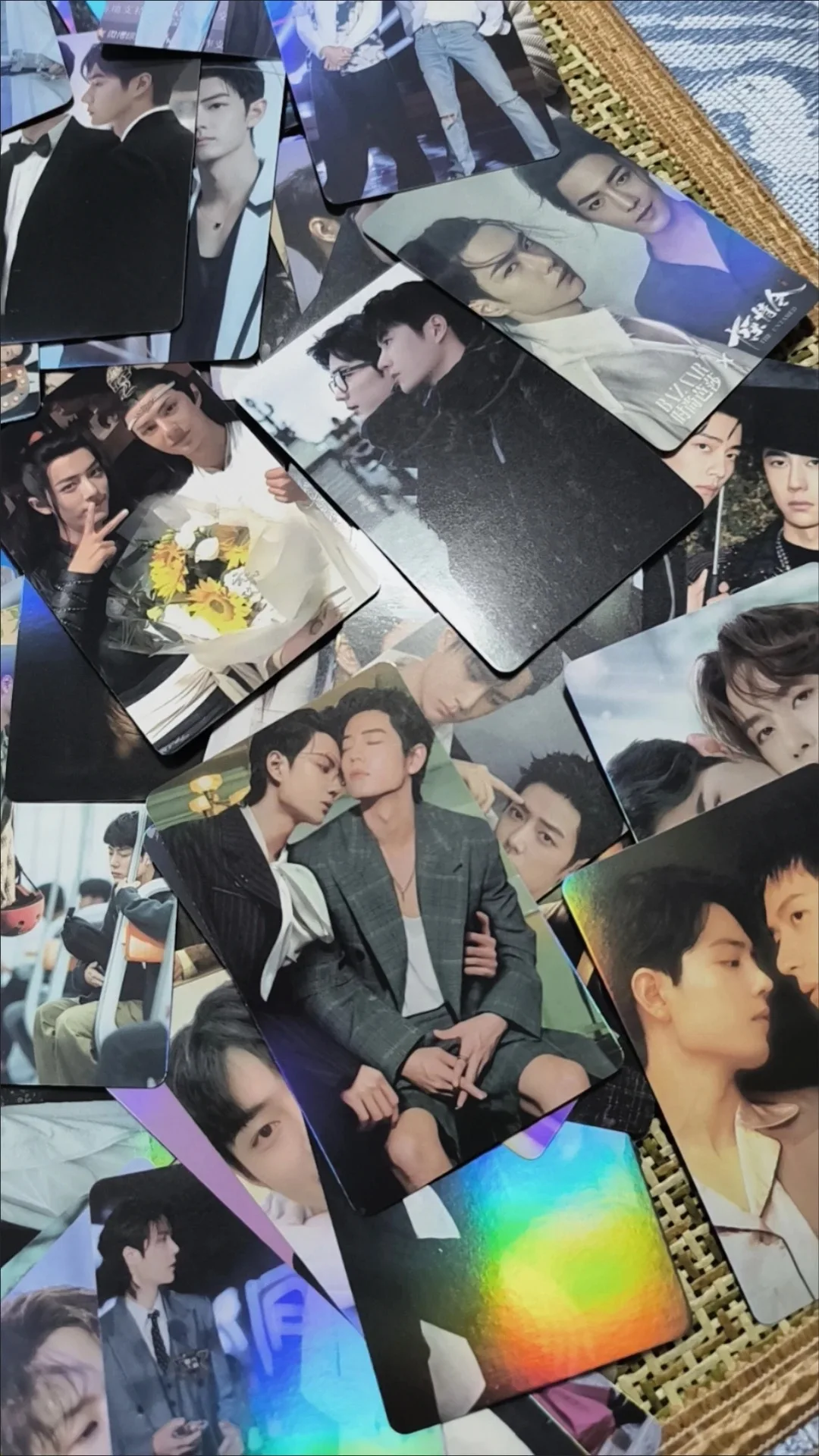 96 полных наборов боевых открыток Wang Yi Bo Xiao для двух человек с периферийными открытками лазера Bojun Yi Xiao