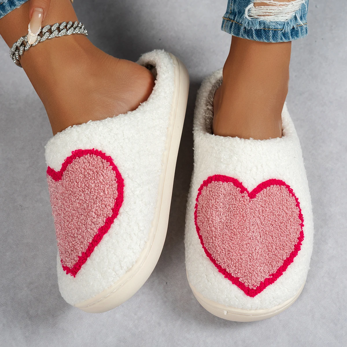 Winter Girl Plush Slippers Big Heart Pattern Non-slip Warm Home Women Shoes Comfy Couples Indoor Cute Soft Sole Casual Bedroom