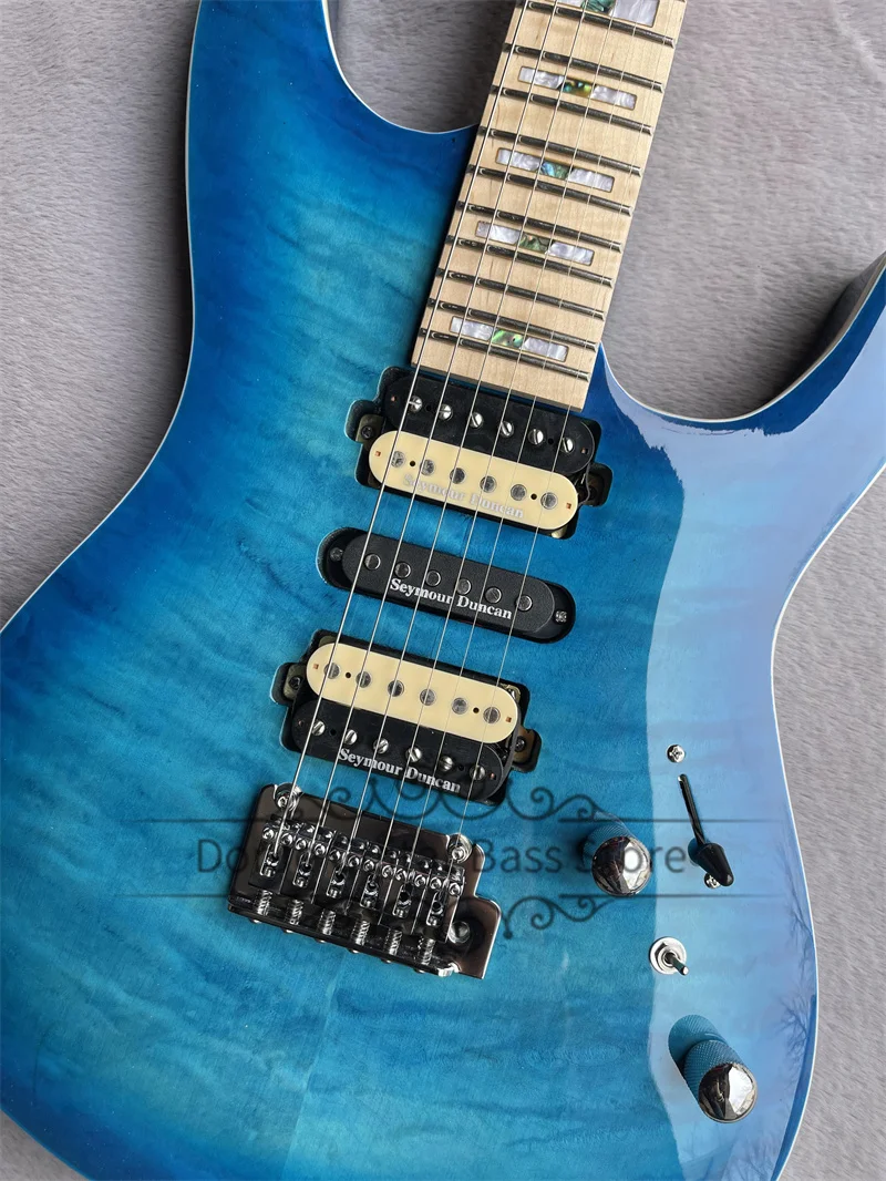 Blue Electric Guitar Mahogany Body Flamed Maple Top Flamed Maple Fingerboard Fixed Bridge Chrome Tuners Acrive Battery