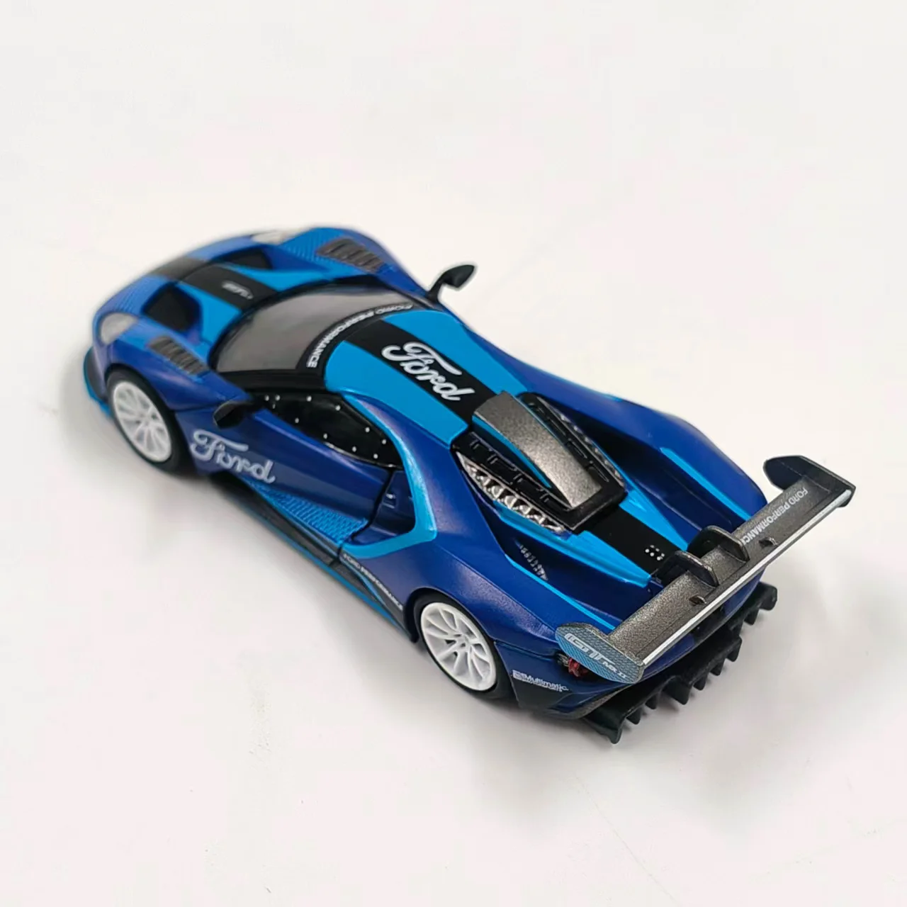 Diecast Minigt 1:64 Scale Ford GT 429 Alloy Car Model - view 5