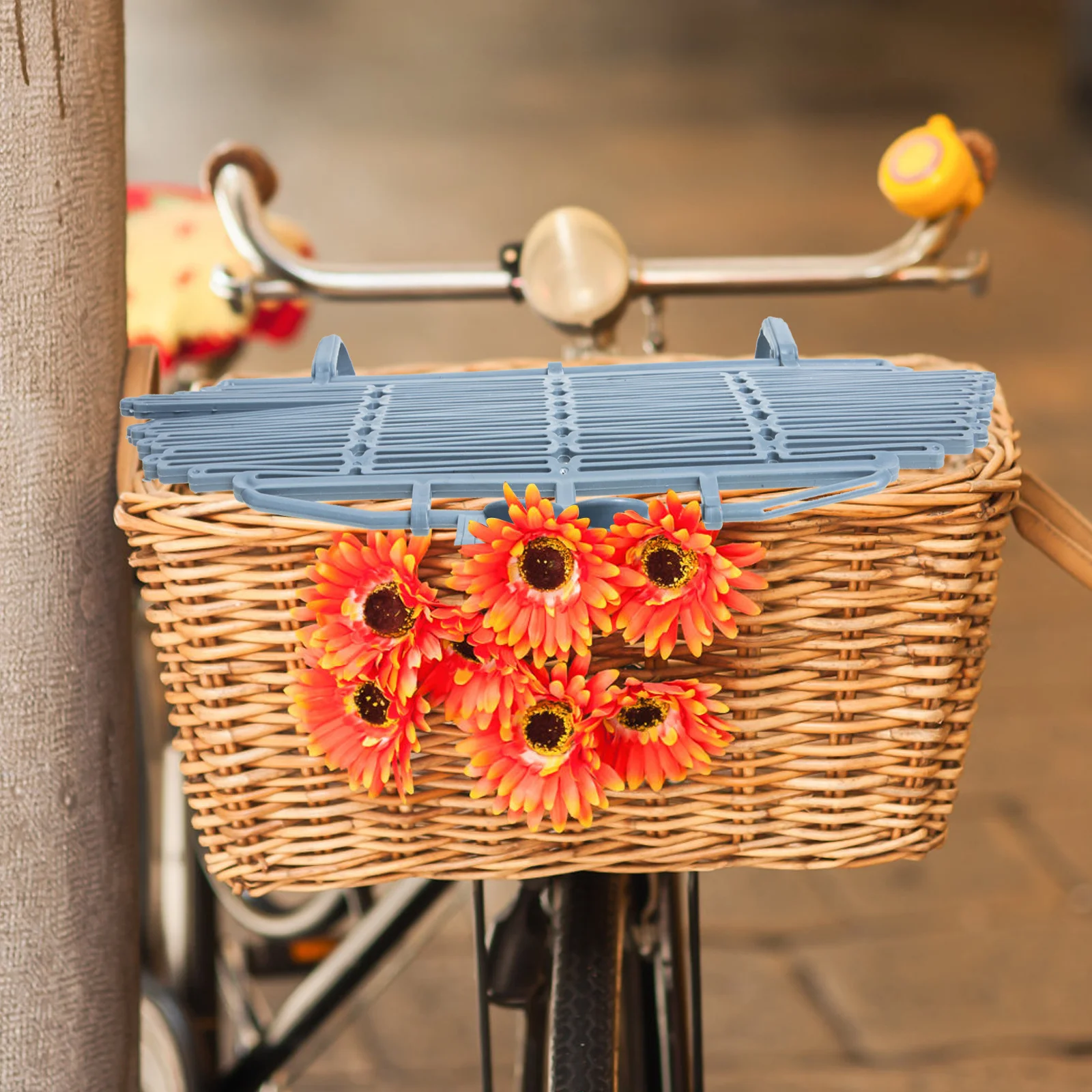 

Front Bike Basket Cover Sturdy Plastic Lid for Handlebar Basket Easy Install Secure Fit Cycling Essentials Lightweight Design