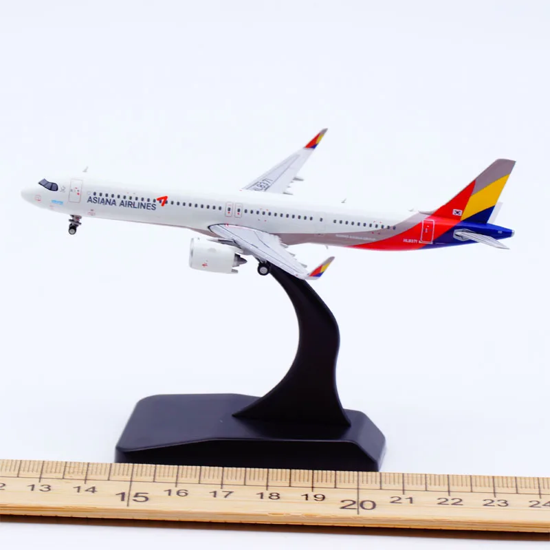 XX4222 Alloy Collectible Plane Gift JC Wings 1:400 Asiana Airlines 