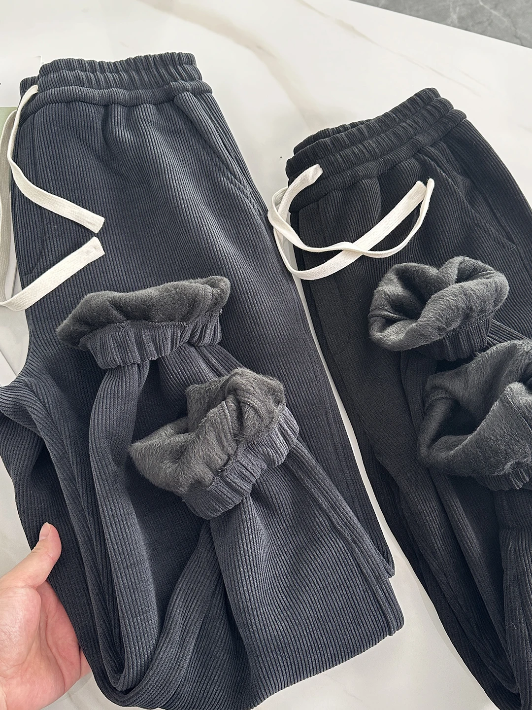 

Классические вельветовые спортивные брюки на флисовой подкладке с утолщенными манжетами, осенне-зимние, теплые, повседневные, свободного кроя