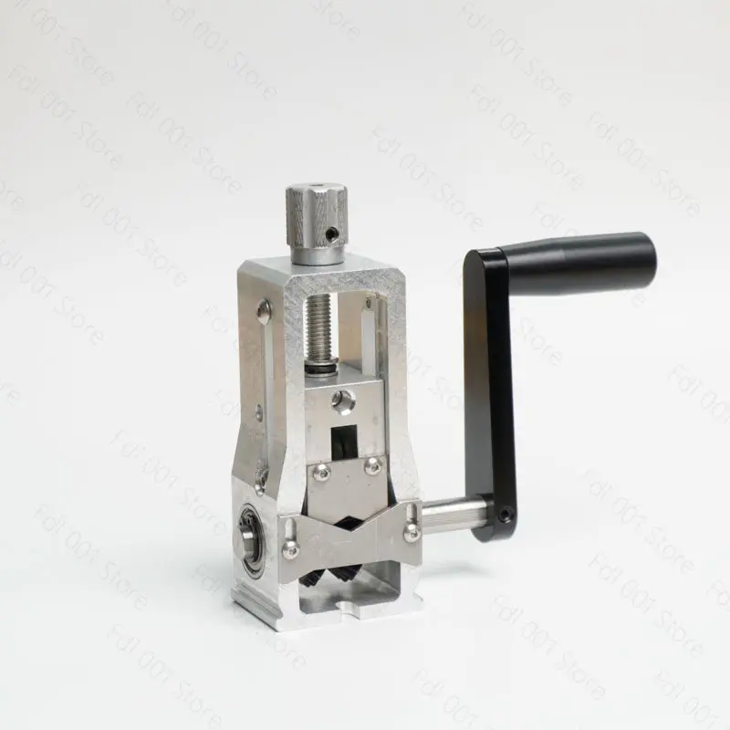 

Portable household wire stripper can be connected to the electric drill hand cranked aluminum alloy manual stripping tool