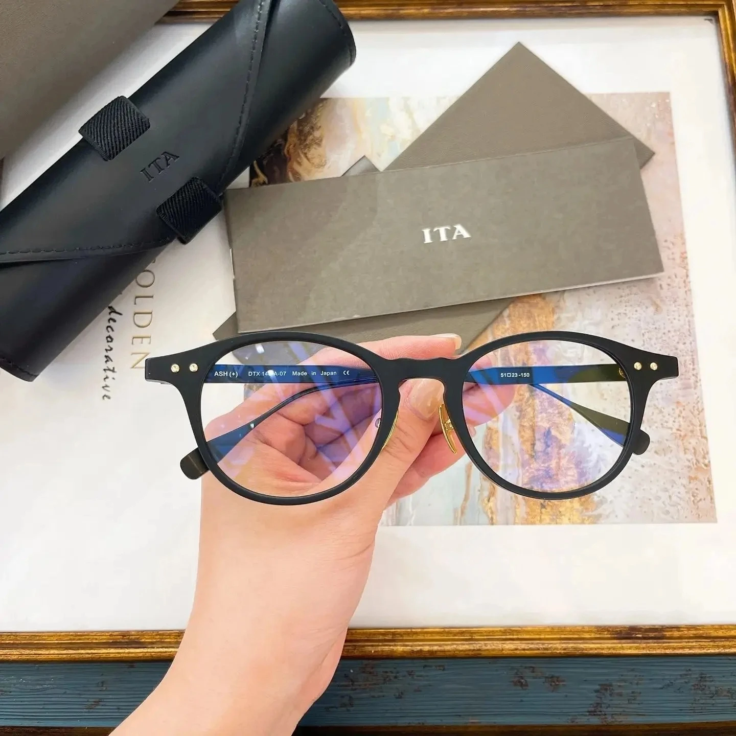 

Newest Brand Women Men Sunglasses Luxury Design Trendy Formal Business Transparent Lenses For Unisex Eyeglasses ADITA DTX148