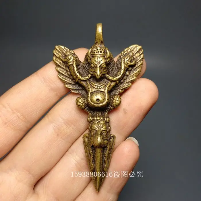 

Old brass antique miscellaneous collection of old bronze artefacts, Dapeng golden-winged bird magic vessels, gold steel pestles,