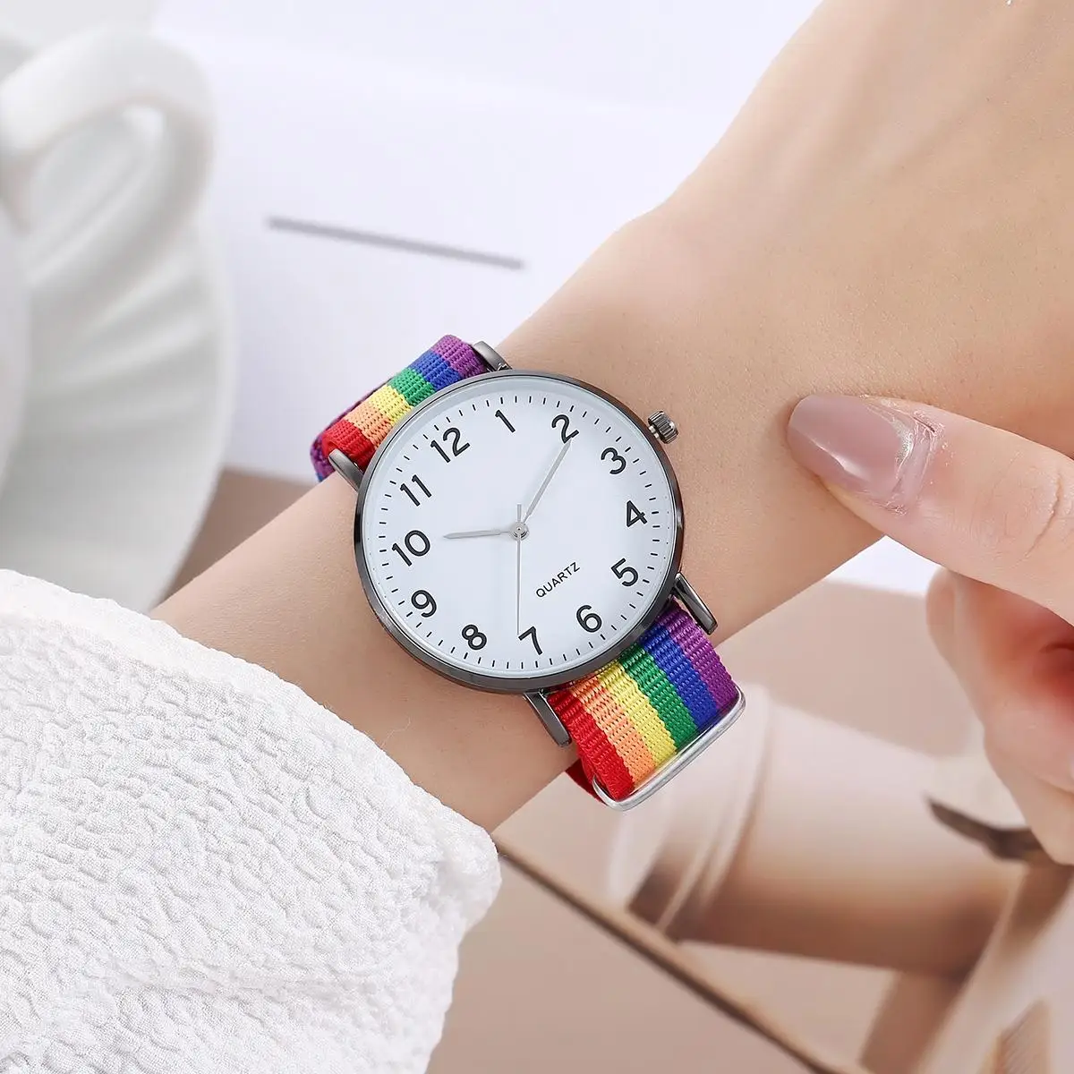 Rainbow color ultra-thin canvas strap with 12 digits, classic and minimalist design for male and female students, casual watch