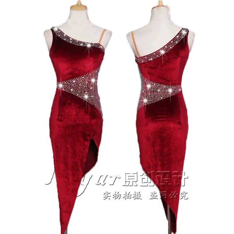 Broken code clearance spot promotion for Latin dance competition costumes, performance costumes, practice skirts, price discount