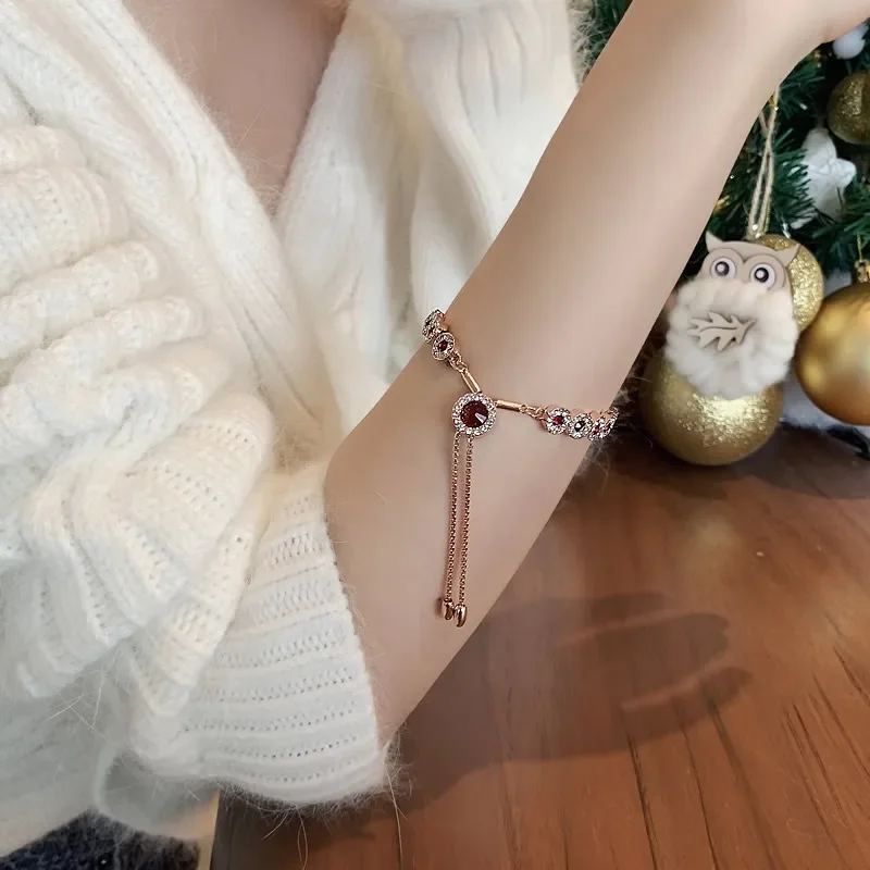 

French [Designer] Red Crystal Retro Bracelet Women's Cold Wind Girlfriend Jewelry