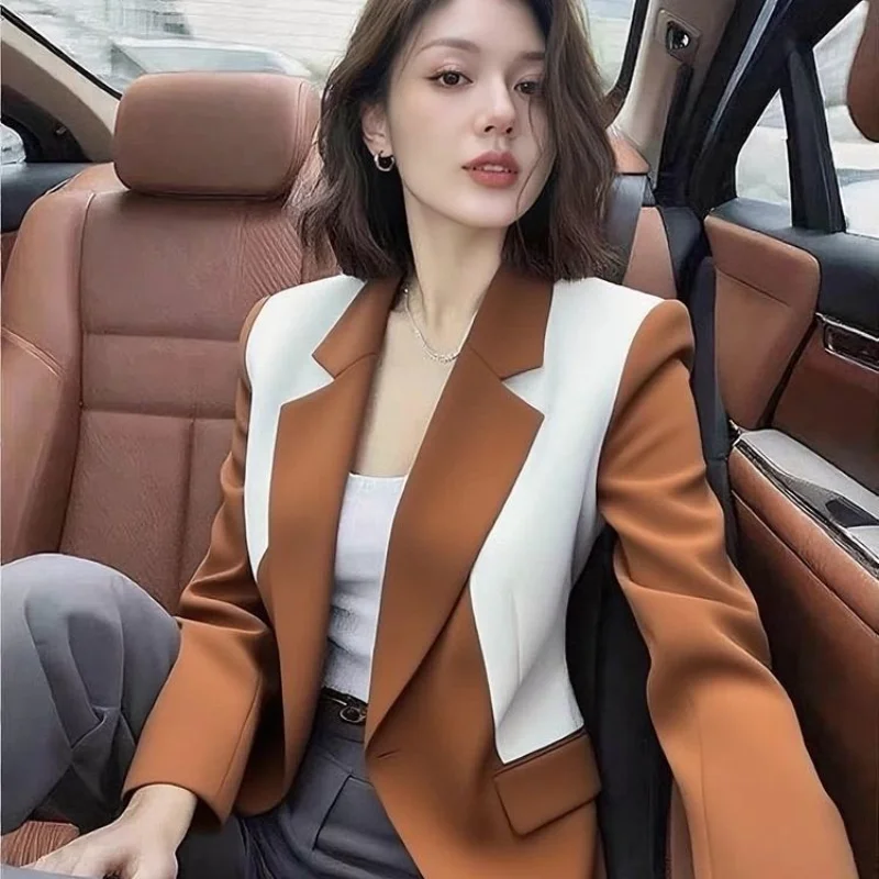 Temperament High-end Professional Tops for Women 2025 Autumn Light Luxury Design Unique Coffee White Contrast Suit Jacket