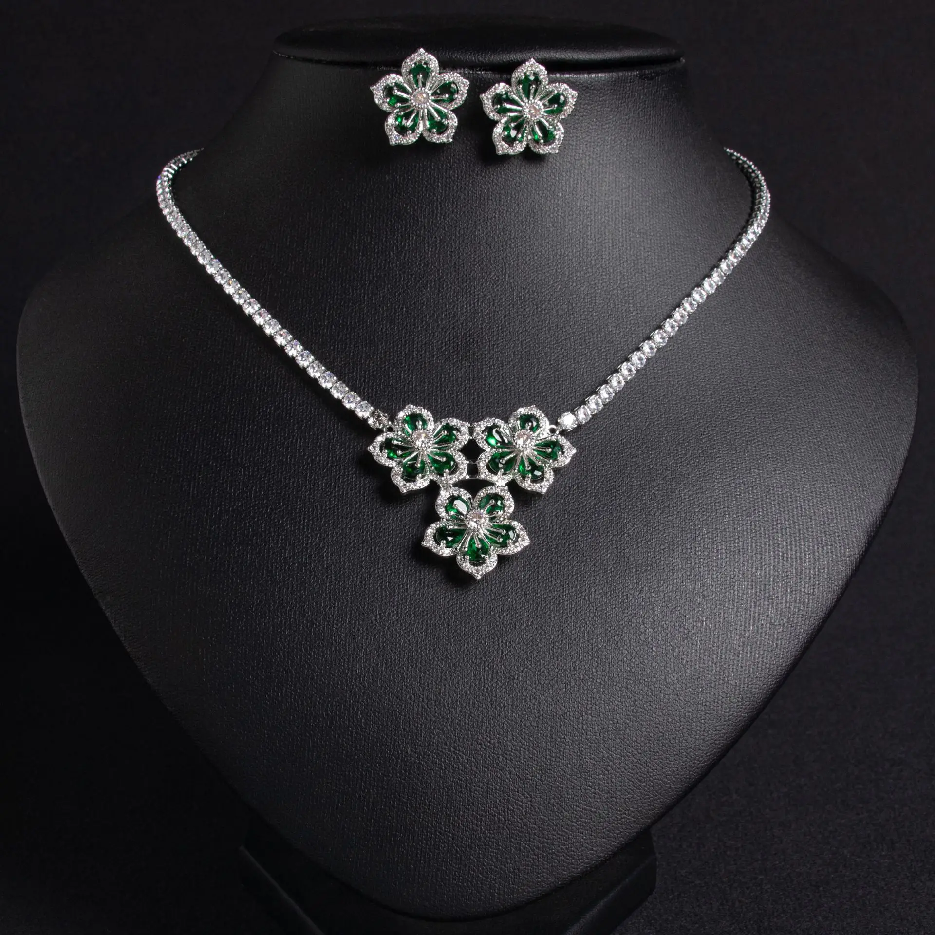 

Luxury Choker Necklace Set For Women Cubic Zirconia Bridal Necklace And Erarings Set Wedding Bride Prom Party Jewelry Set Gifts