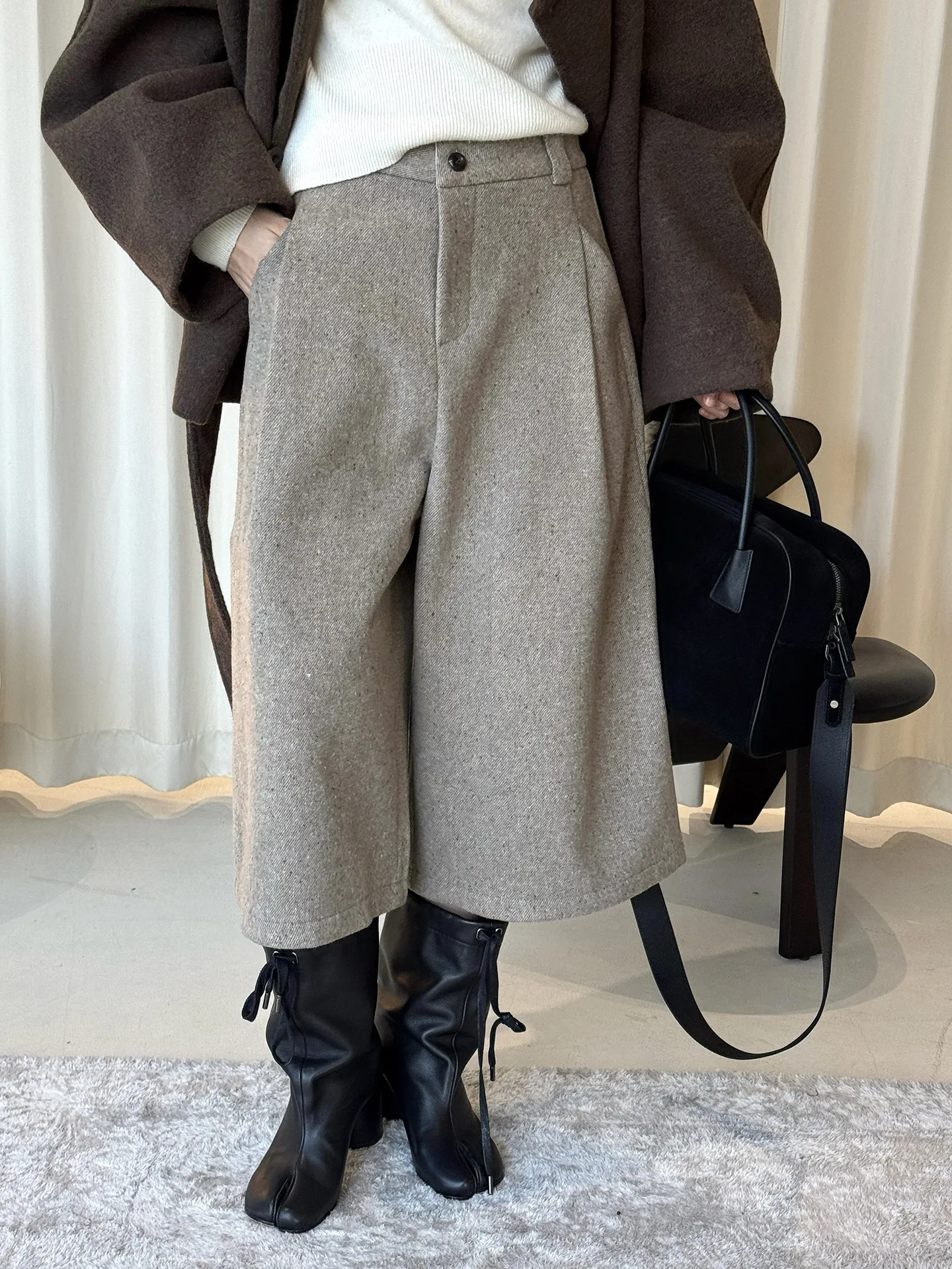 

Новые зимние японские ретро модные темно-синие плиссированные шерстяные брюки, свободные утягивающие повседневные укороченные брюки для женщин