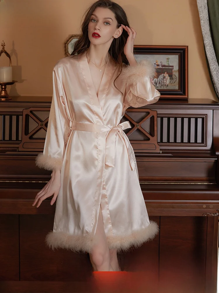 Red Wedding Morning Robe Women's Silk Long Feather Sleepwear New Bride Bathrobe Luxury Feel Young Women Summer Thin Fabric