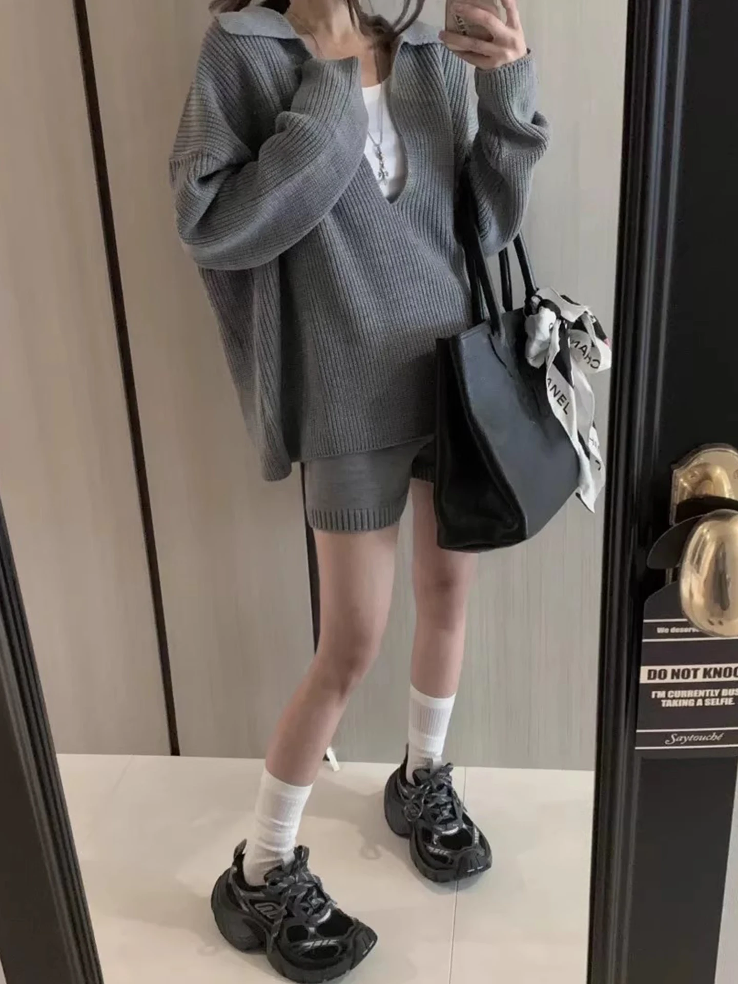 Lässiger gestrickter V-Ne-Pullover mit hoher Taille, zweiteiliges Set für Damen, Faion, Herbst 2022, schlankmachende Wirkung