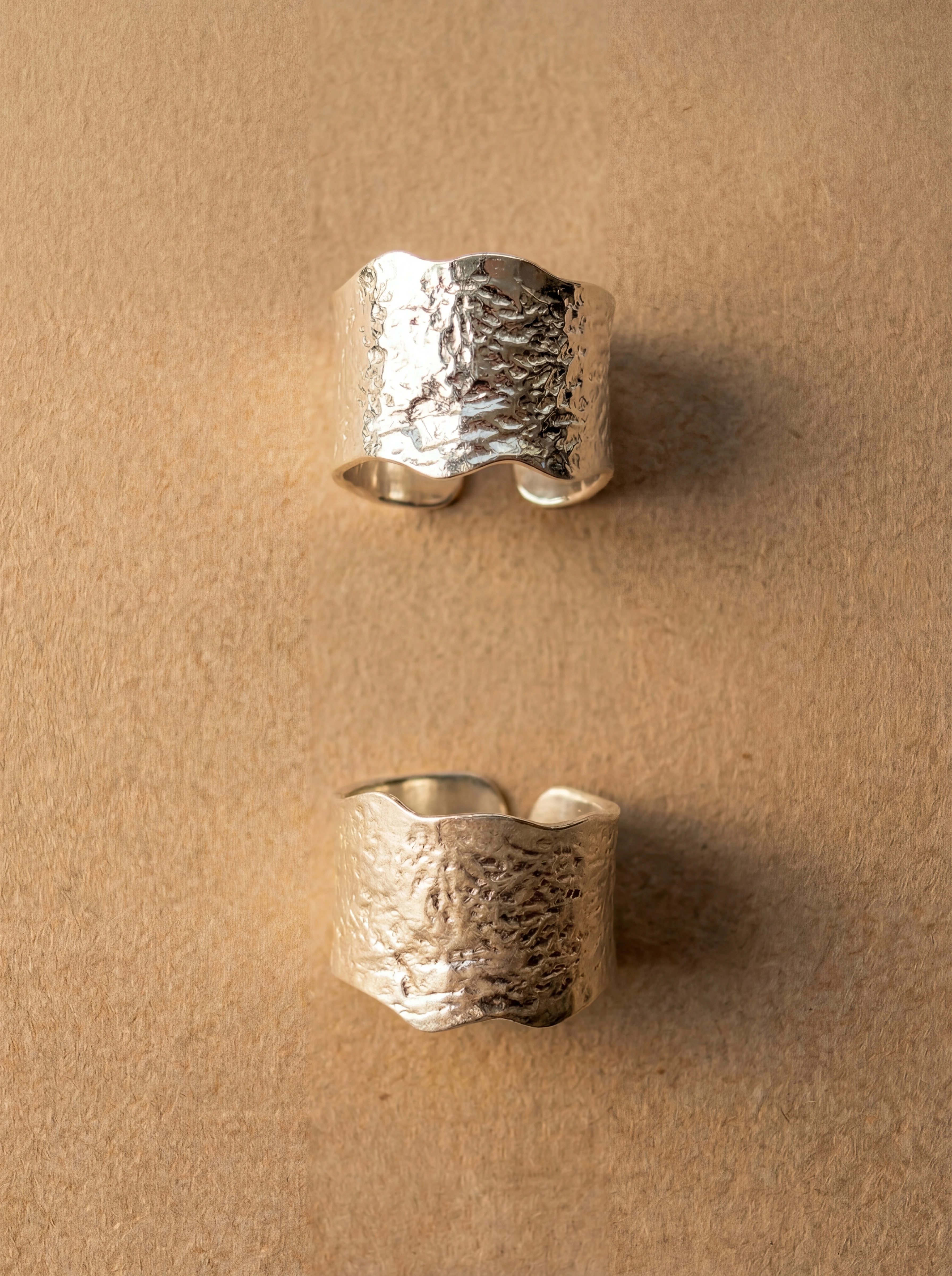 

Handmade Open Ring 925 Silver Textured Wide Band Meeting Skin Hammered Pattern Fashionable Jewelry round Shape No Custom Engr...