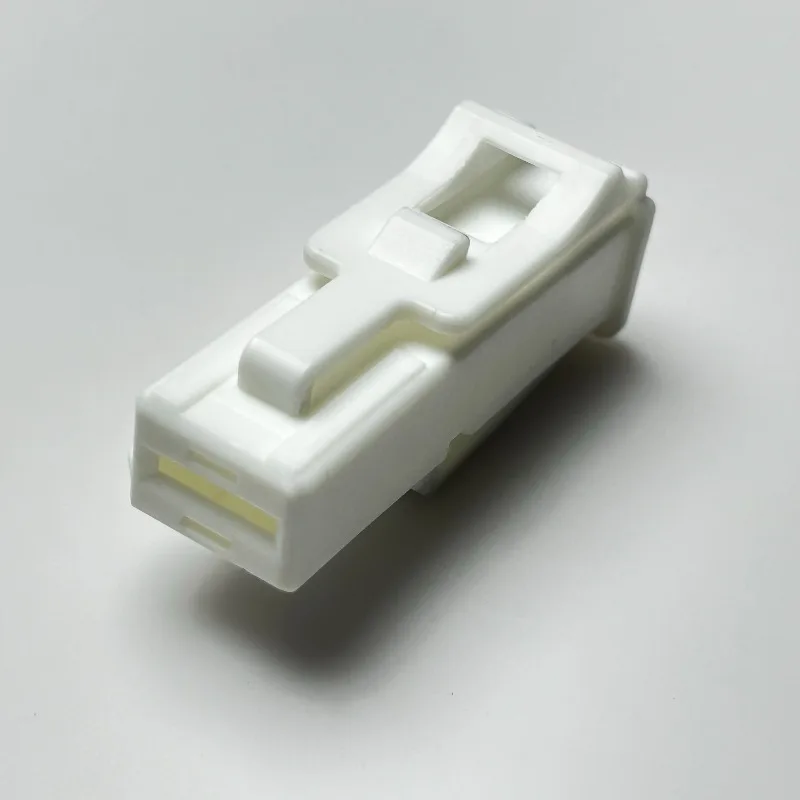 2PCS 2413499-2 Original 1-hole, automotive connector, housing, sheath wiring harness