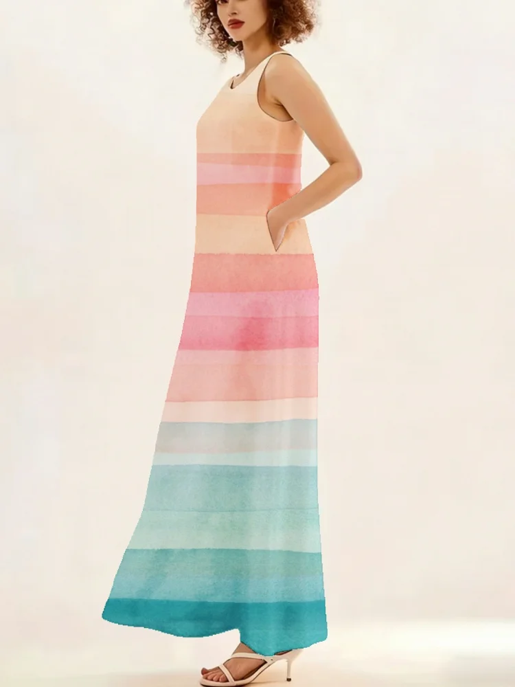 Vista lateral del vestido maxi con bolsillo, mostrando su corte y caída para mujer
