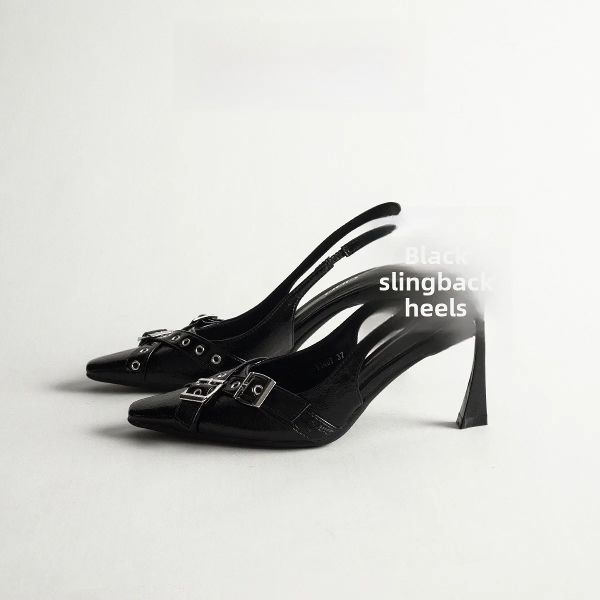 

Retro Genuine Leather Buckle Rivet Toe Sandals Women's Versatile Elegance Lady Match Skirts Thin Heel High Heel Single Shoes